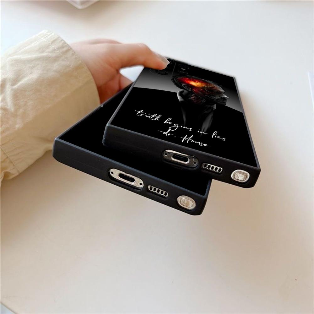 Movie D-Dr H-House Phone Case  - Samsung Galaxy S25 recension och pris